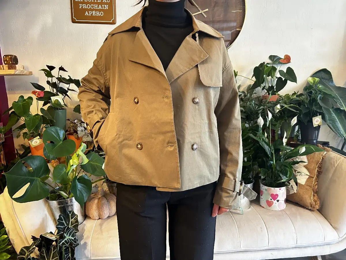 Imper kaki avec détail léopard