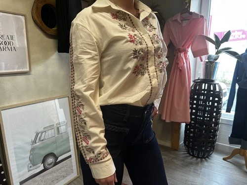 chemise avec braudures