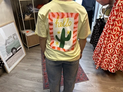 tee-shirt en coton jaune